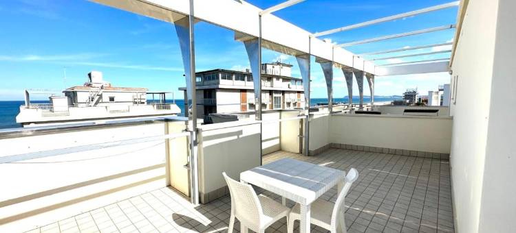 圣路易斯里米尼酒店(Hotel Saint Louis)图片