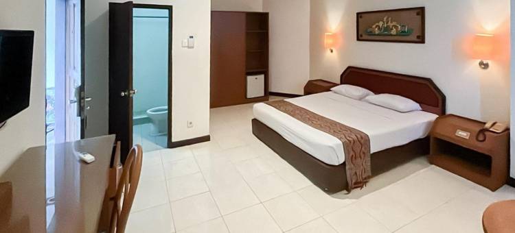 Urbanview Hotel Near Pantai Losari Makassar图片