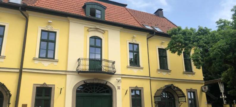 艾格水畔酒店(Aqua Villa Eger)图片