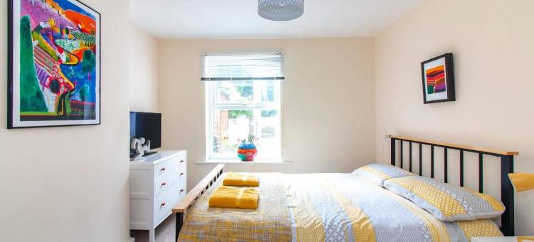 Bradstone Garden Retreat with Own Entrance图片