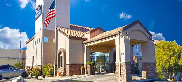 巴斯托66号公路呗盟套房酒店(Baymont by Wyndham Barstow Historic Route 66)图片