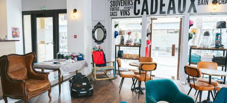 假日和工作酒店(Holidays & Work Hotel)图片