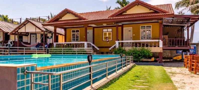 太阳海滩简易别墅旅馆(Sun Beach Bungalows)图片