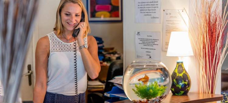 土伦瓦莱特诺米斯(Noemys Toulon la Valette - Hotel Restaurant Avec Piscine)图片