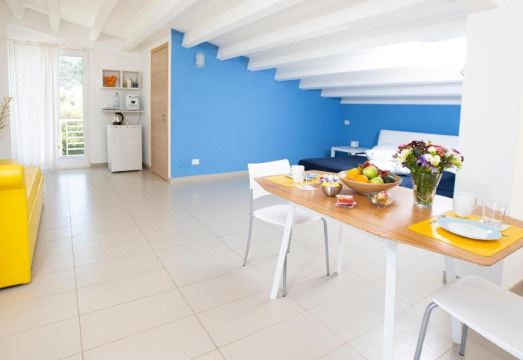 Selenite Hotel Overview