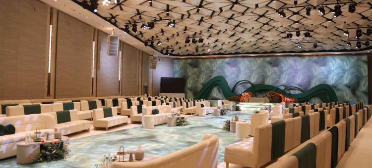 Ray Hotel by Cloud 7图片