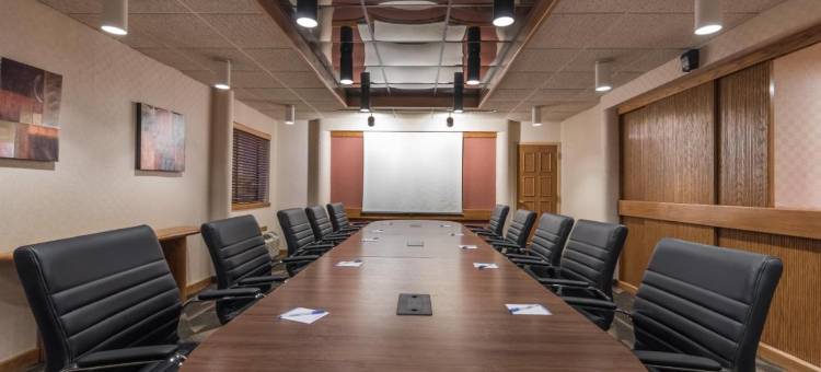 法戈温德姆华美达酒店(Ramada by Wyndham Fargo)图片