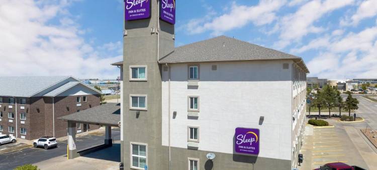 海斯I-70号舒眠套房酒店(Sleep Inn & Suites Hays I-70)图片