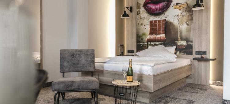 阿历克斯桑德斯酒店寄宿公寓及餐厅(Alexxanders Hotel & Boardinghouse, Restaurant)图片