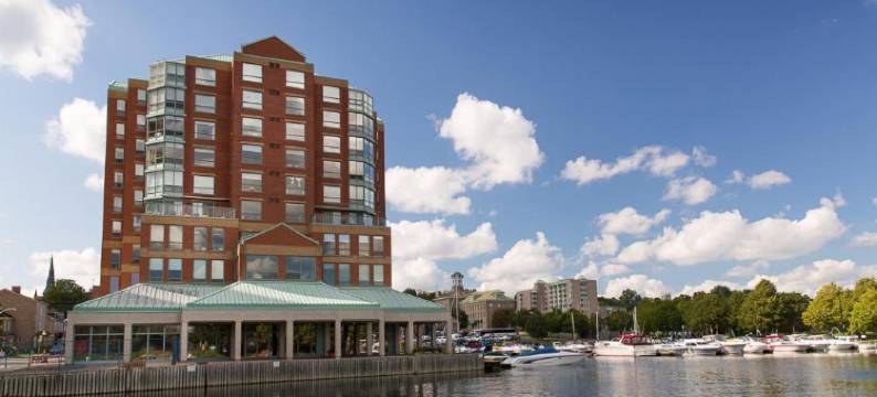 艾萨克布罗克爵士奢华套房民宿(Sir Isaac Brock B&B Luxury Suites)图片