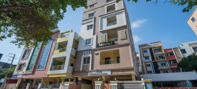 FabHotel Eminent - Patel Nagar, 0Riental University图片