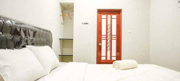Rudi客房靠近Cikarang车站Mitra红门酒店(Rudi Rooms Near Stasiun Cikarang Mitra RedDoorz)图片