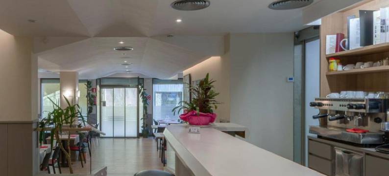 别墅青年旅舍(Hostal la Vila)图片