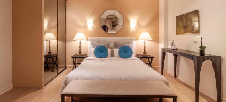 普罗维登斯酒店(Providence Hotel)图片