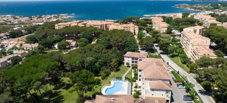 西富尔斯勒普拉热花园与城市(Garden & City Six-Fours-Les-Plages)图片