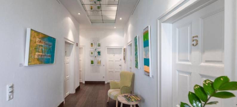 噶尼奔驰别墅酒店(Villa Benz Hotel Garni)图片