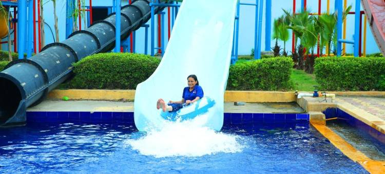 白金俱乐部度假村(Club Platinum Resort)图片