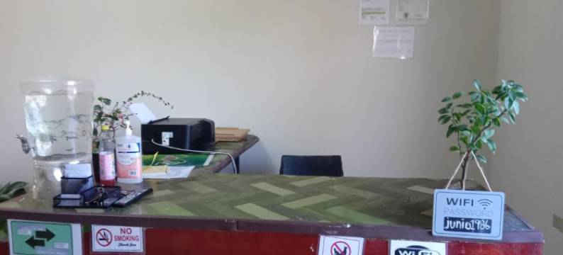 布里萨斯卡罗雷纳斯青年旅舍(Hostal Brisas Calobrenas)图片