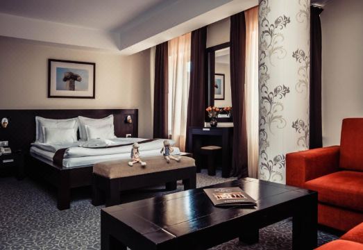 Hotel ChericaHotel Overview