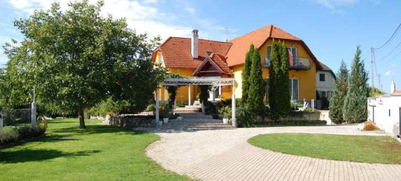 朱迪特旅馆(Judit Panzio)图片