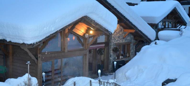 金币寒冷粉末小屋酒店(Hôtel et Chalet Au Coin du Feu Chilly Powder)图片