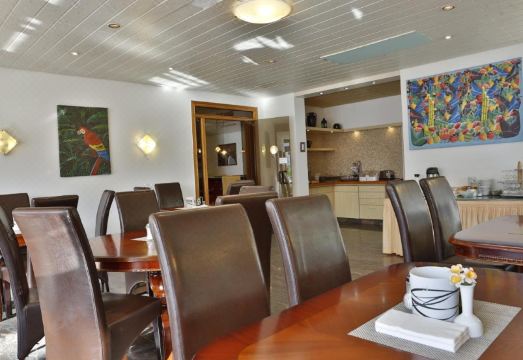 Hotel Maurer Hotel Overview