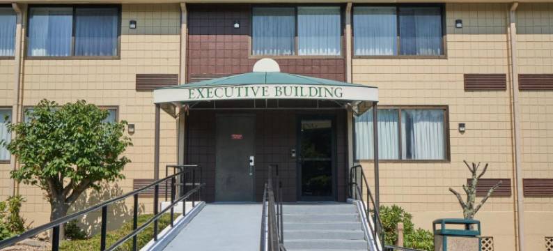 河景套房酒店(Riverview Inn & Suites)图片