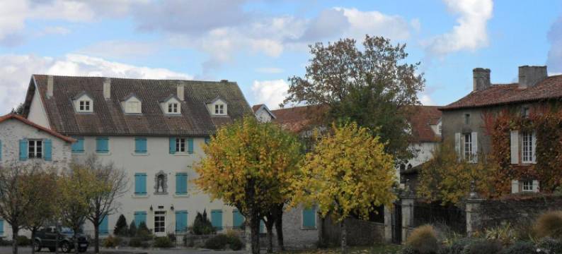 比安维纽尚布勒斯酒店(Chambres d'Hôtes Bienvenue)图片