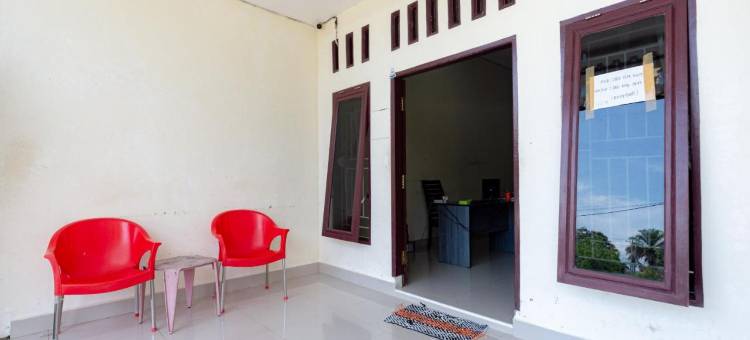 OYO1694帕里班家庭旅馆(RedDoorz at Pariban Homestay Parbaba)图片