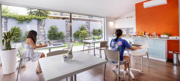 蓝宝石熔岩房间埃特纳自然海(Zaffiro Lavico Rooms Etna Nature Sea)图片