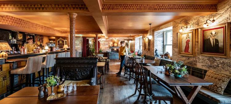 洛蒙德湖阿姆斯酒店(The Loch Lomond Arms Hotel)图片