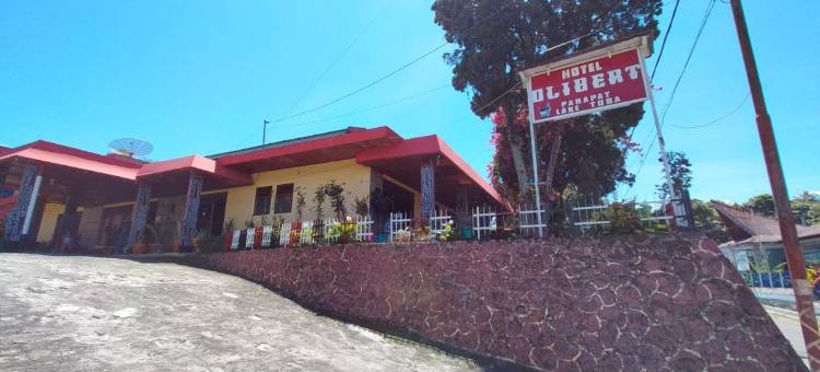 奥利伯特帕拉帕特阿吉巴塔米特拉红门酒店(Hotel Olibert Parapat Ajibata Mitra RedDoorz)图片