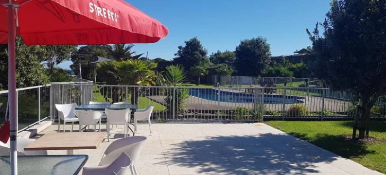 特卡哈海滩酒店(Te Kaha Beach Hotel)图片