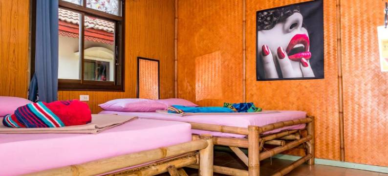 太阳海滩简易别墅旅馆(Sun Beach Bungalows)图片