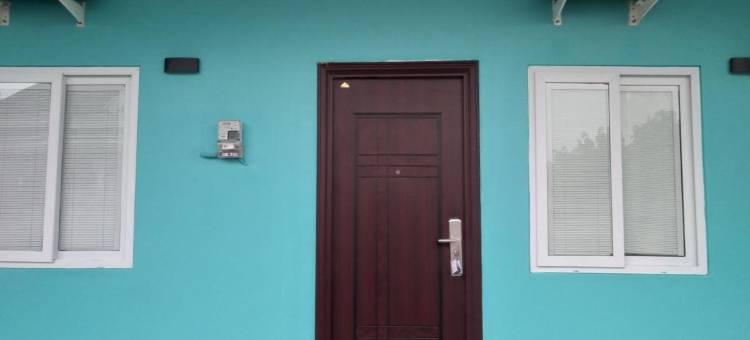 希瓦家园沙利亚红伙伴靠近阿伦阿伦特加尔(Shiva Home Syariah RedPartner Near Alun Alun Tegal)图片