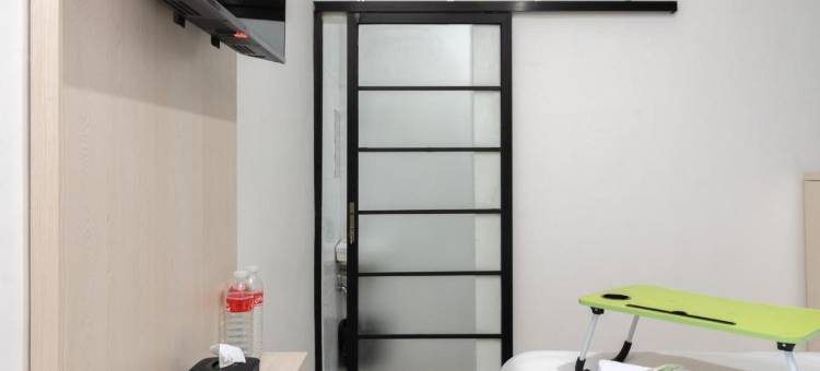 红门都市景观酒店阿尔塔加丁大道(Urbanview Hotel Bizhome Artha Gading Boulevard by RedDoorz)图片