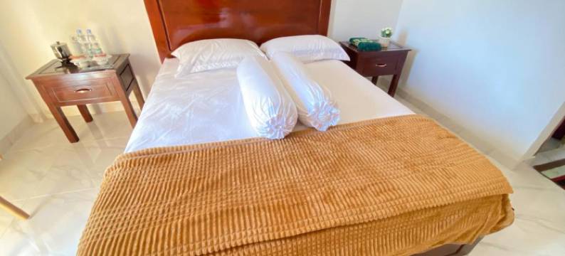 比拉鲁玛风之旅馆(Rumah Windy Guest House Bira)图片