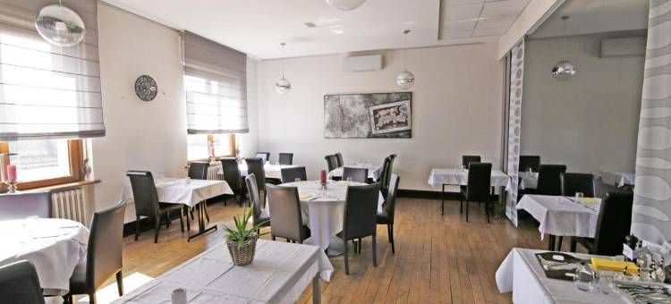 Hôtel Restaurant Au Coucou图片
