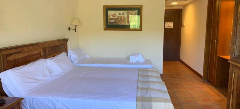 菲格罗拉餐厅酒店(La Figuerola Hotel & Restaurant)图片