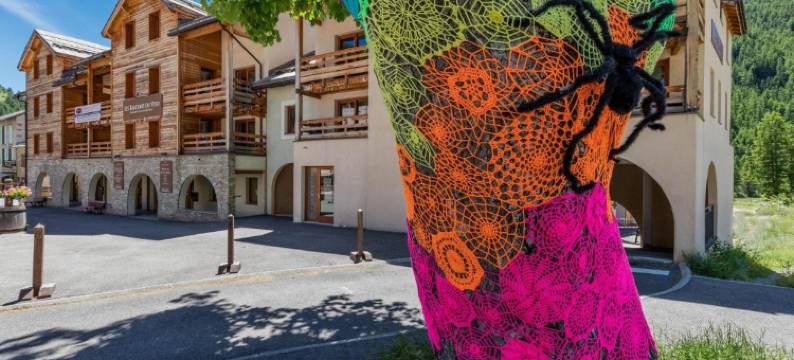 玛德姆假日维索阳台(Madame Vacances les Balcons du Viso)图片