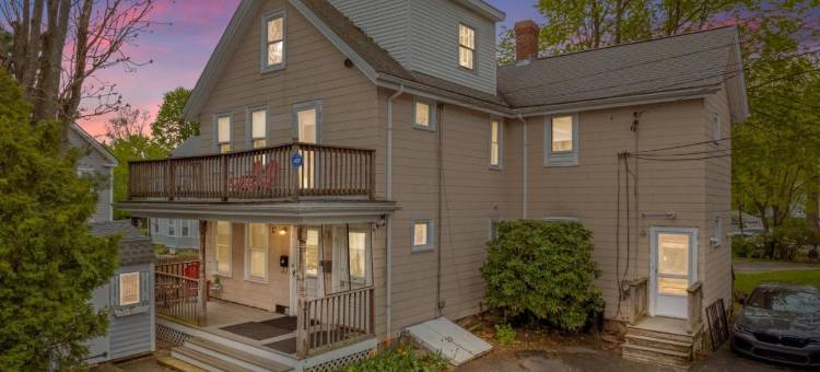 Cozy House Close to Brandeis, Bentley, Moody St图片