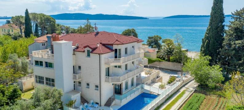 里瓦酒店(Hotel Riva Kaštela with Swimming Pool)图片