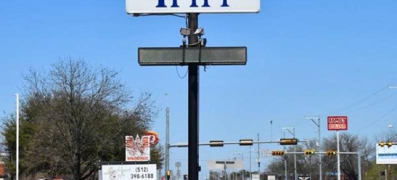 洛克哈特酒店(Lockhart Inn)图片