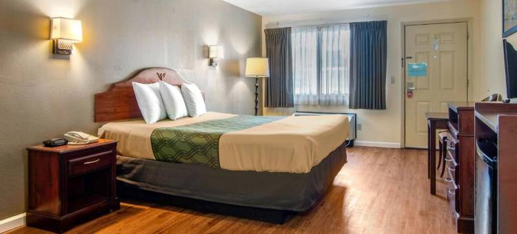 伊克诺套房酒店(Econo Lodge Inn & Suites)图片