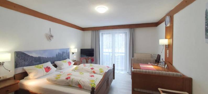 豪斯高山伽尼酒店(Hotel Garni Haus Alpine - Chiemgau Karte Inkl)图片