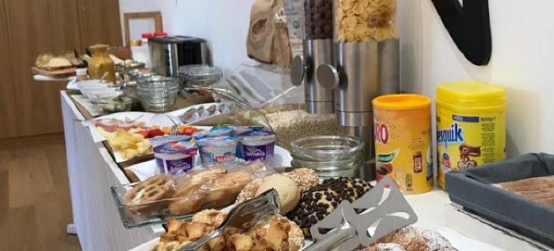 卡拉蒙霍套房客房酒店(Kalamonjo Suite&Rooms)图片