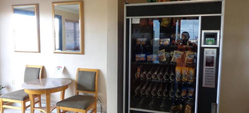 凤凰城北黑峡谷高速公路骑士酒店(Knights Inn Phoenix at N Black Canyon Hwy)图片