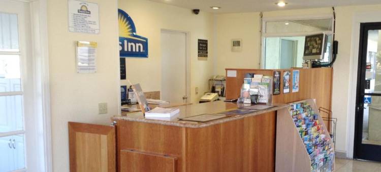 欧申塞德戴斯酒店(Days Inn by Wyndham Oceanside)图片