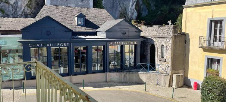 玛拉姆贝尔城堡酒店(Logis Hotel Castel de Mirambel)图片