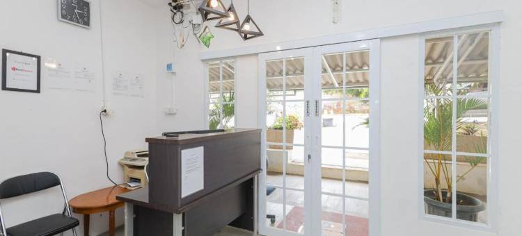 红多兹酒店-近万丹塞兰RSUD(RedDoorz Near Rsud Banten Serang)图片